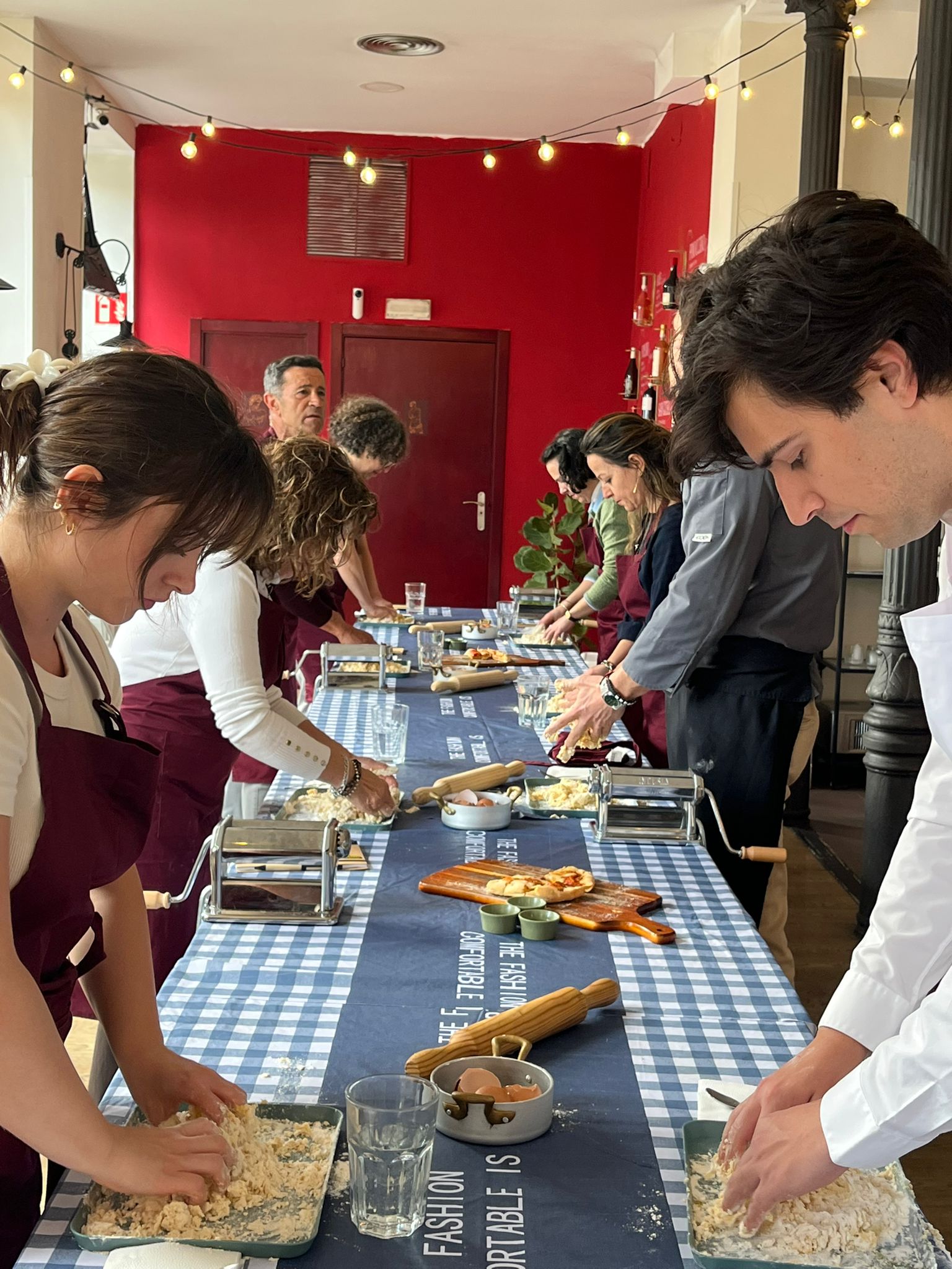 Taller de gastronomía en la academia