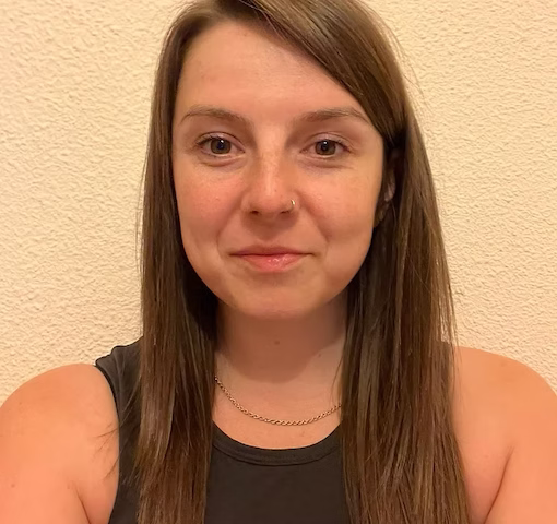 Laura — Profesora de inglés