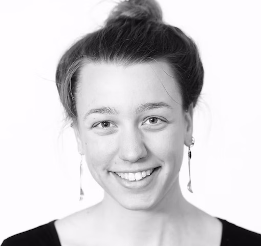 Sarah — Profesora de francés